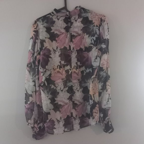 Portmans floral long sleeve sheer blouse (sz 6) keyhole detail - Picture 8 of 9